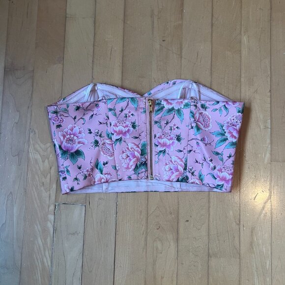 AMUR Christa Top - Picture 6 of 7